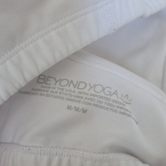 (2) Beyond Yoga Spacedye Slim Racerback Bras - Picture 9 of 10